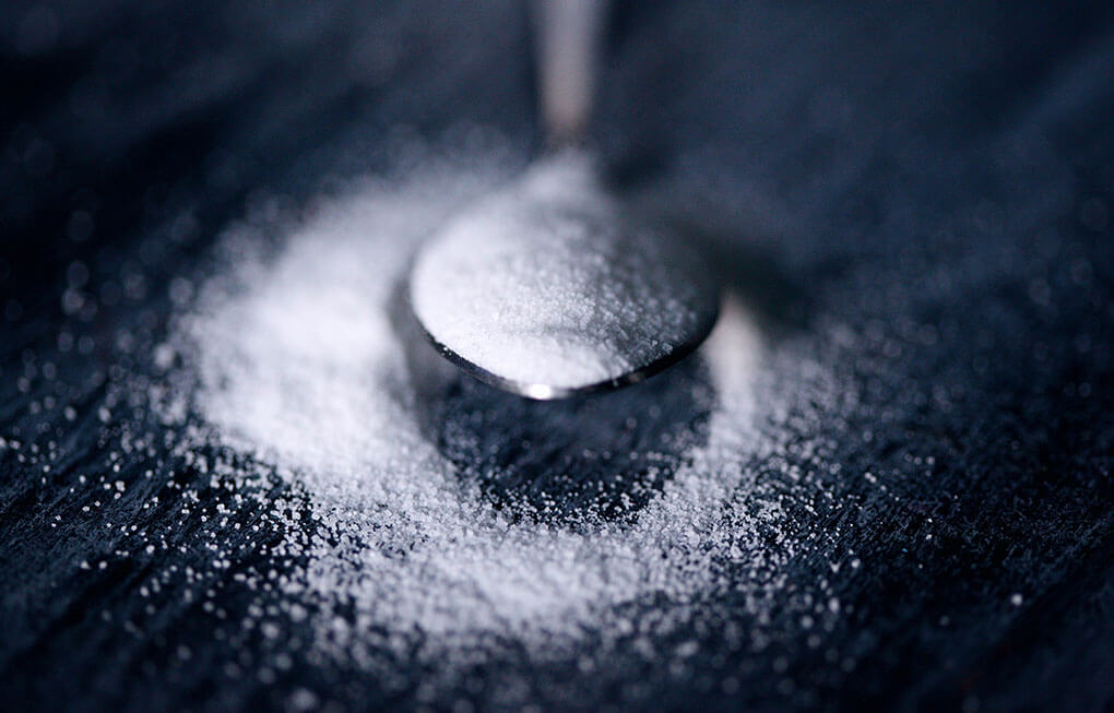 Σημαντικοί λόγοι για τους οποίους πρέπει να “κόψετε” τη ζάχαρη!